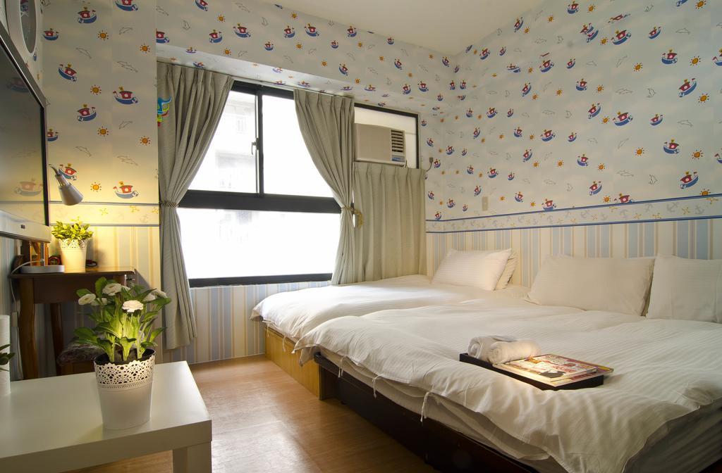 Star Hostel Taichung Buitenkant foto