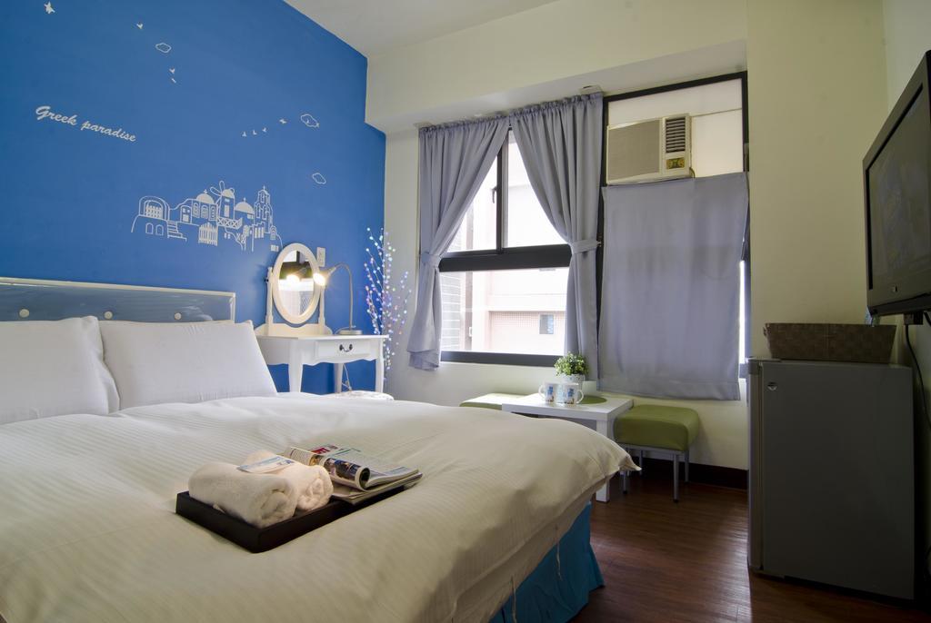 Star Hostel Taichung Buitenkant foto